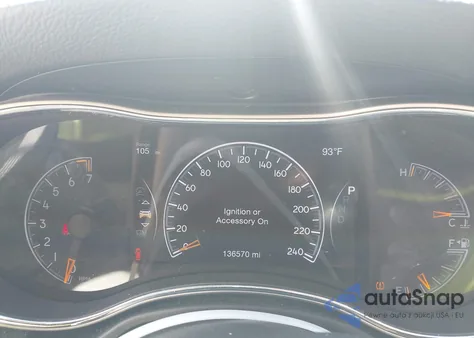 2016 Jeep Grand Cherokee Limited z USA, uszkodzony, nr VIN 1C4RJEBGXGC329664